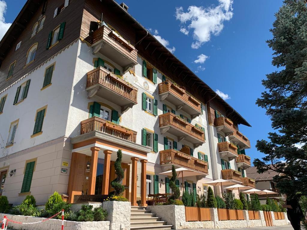 Hotel Serena Cortina Кортина-д'Ампеццо Экстерьер фото