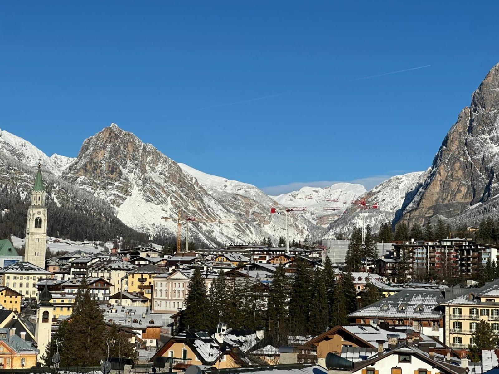 Hotel Serena Cortina Кортина-д'Ампеццо Экстерьер фото