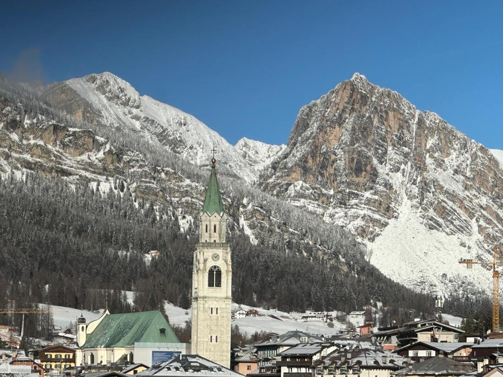 Hotel Serena Cortina Кортина-д'Ампеццо Экстерьер фото